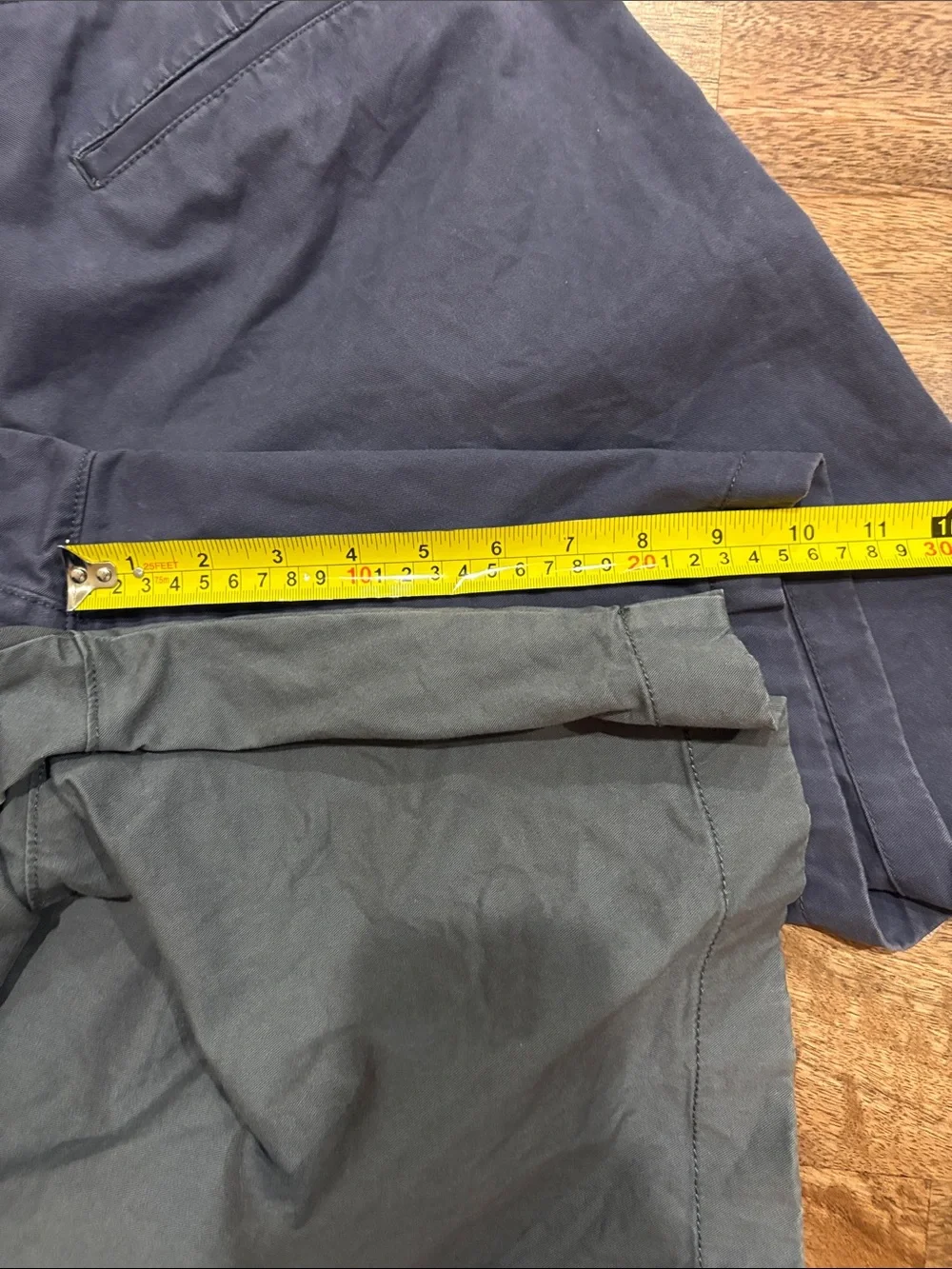 2 Pair Men's Flat Front Shorts in Gray and Navy. Gap and J. Crew. Size 36